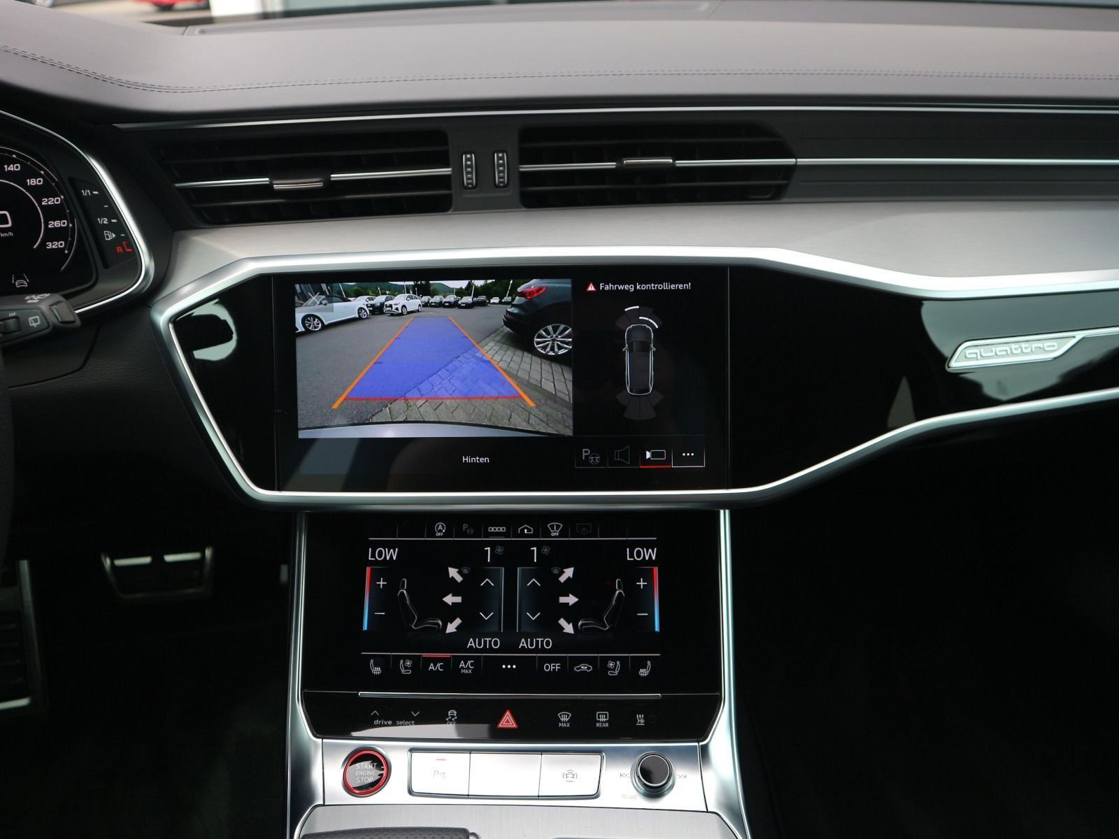 Fahrzeugabbildung Audi RS 6 Avant 4.0 TFSI quattro PANO*RFK*HUD*B&O*CARPLAY