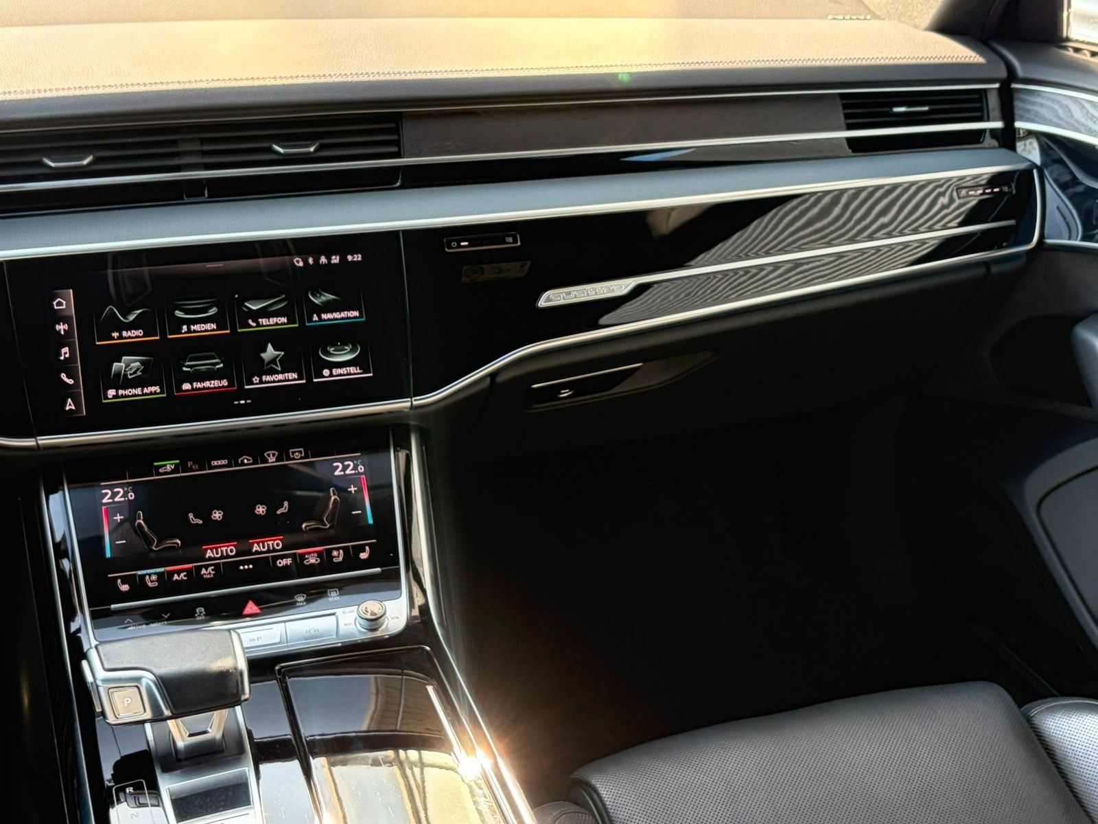 Fahrzeugabbildung Audi A8 60 TFSIe QUATTRO+WINTERRÄDER+SERVOSCHLIEßUNG+