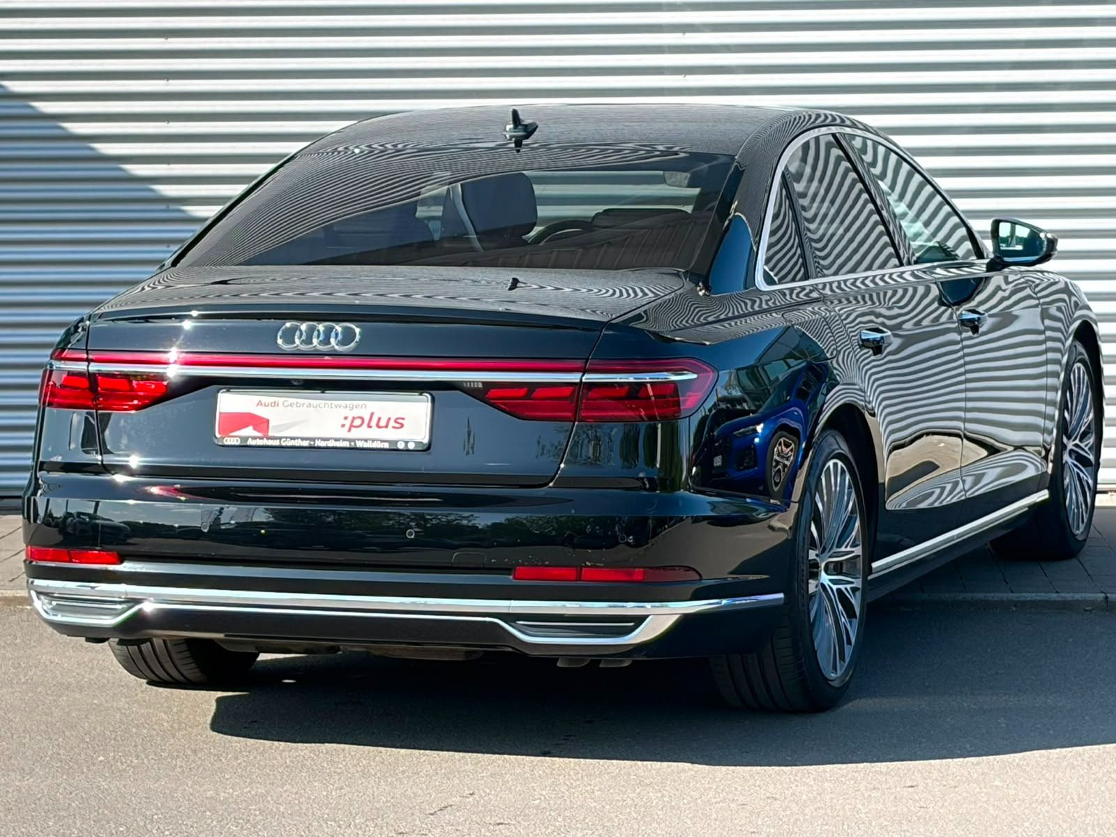 Fahrzeugabbildung Audi A8 60 TFSIe QUATTRO+WINTERRÄDER+SERVOSCHLIEßUNG+