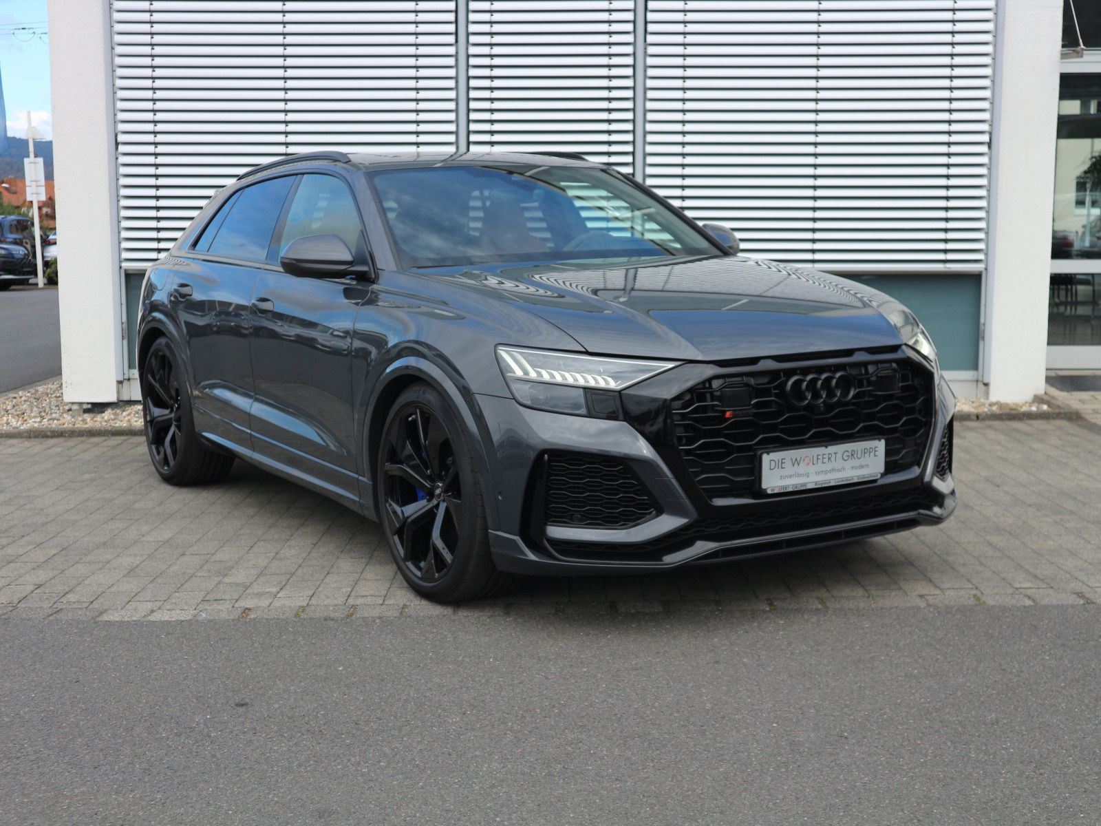Fahrzeugabbildung Audi RS Q8 4.0 TFSI quattro 305KM/H*RS-SPORTAGA*PANO