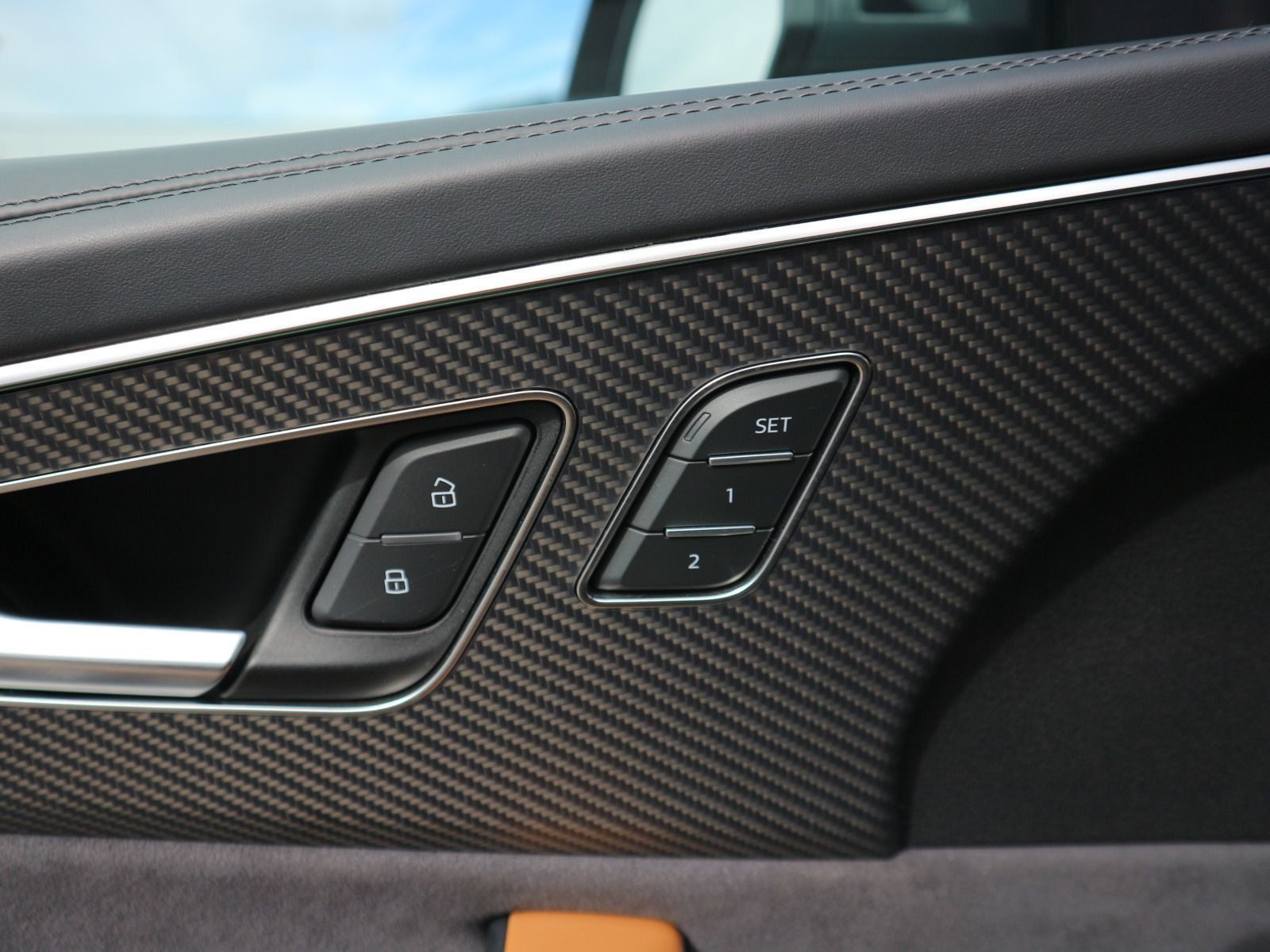 Fahrzeugabbildung Audi RS Q8 4.0 TFSI quattro 305KM/H*RS-SPORTAGA*PANO