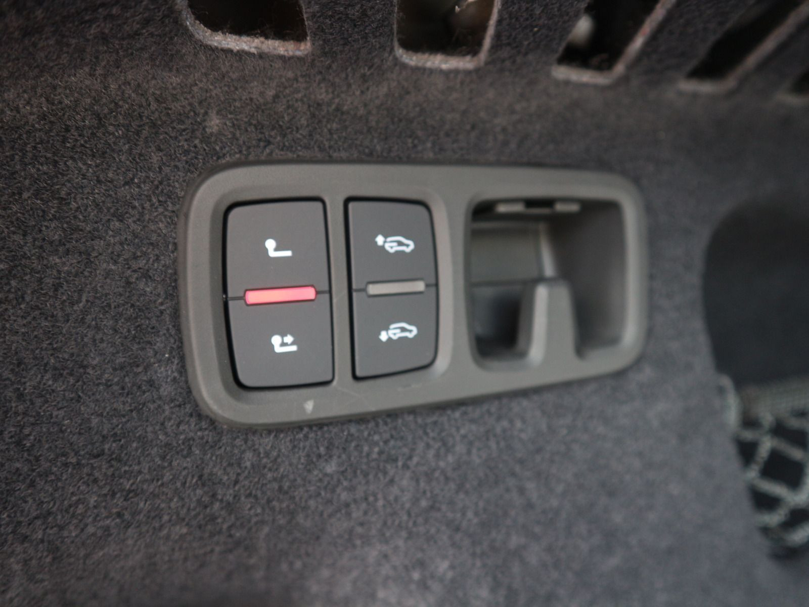Fahrzeugabbildung Audi RS Q8 4.0 TFSI quattro 305KM/H*RS-SPORTAGA*PANO