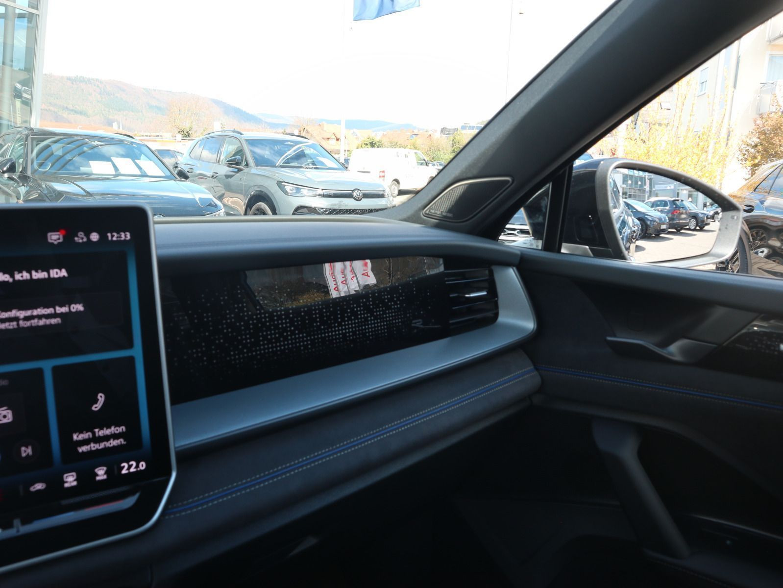 Fahrzeugabbildung Volkswagen Tayron R-Line 2,0 TDI SCR 4MOTION (193 PS) DSG *AHK*PANORAMA*7-SITZER*LEDER*STHZ