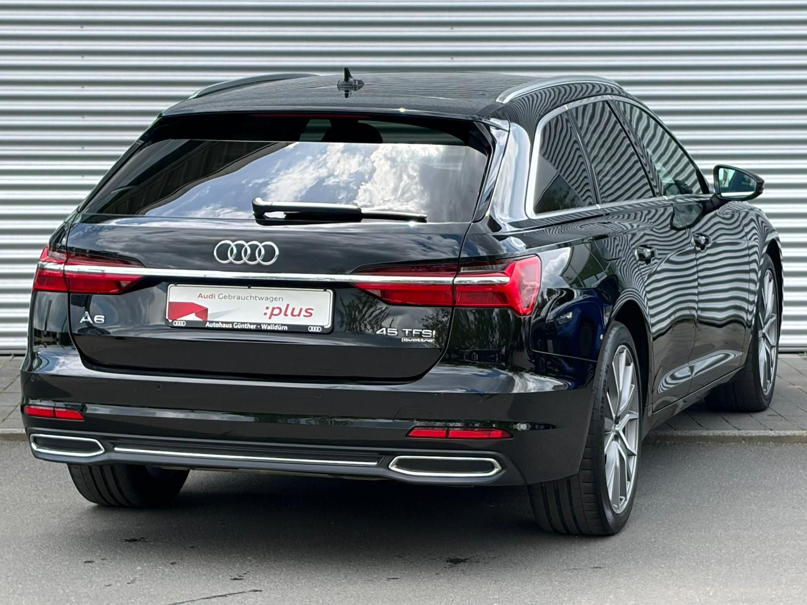 Fahrzeugabbildung Audi A6 Avant SPORT 45 TFSI QUATTRO+AHK+STANDHEIZUNG+
