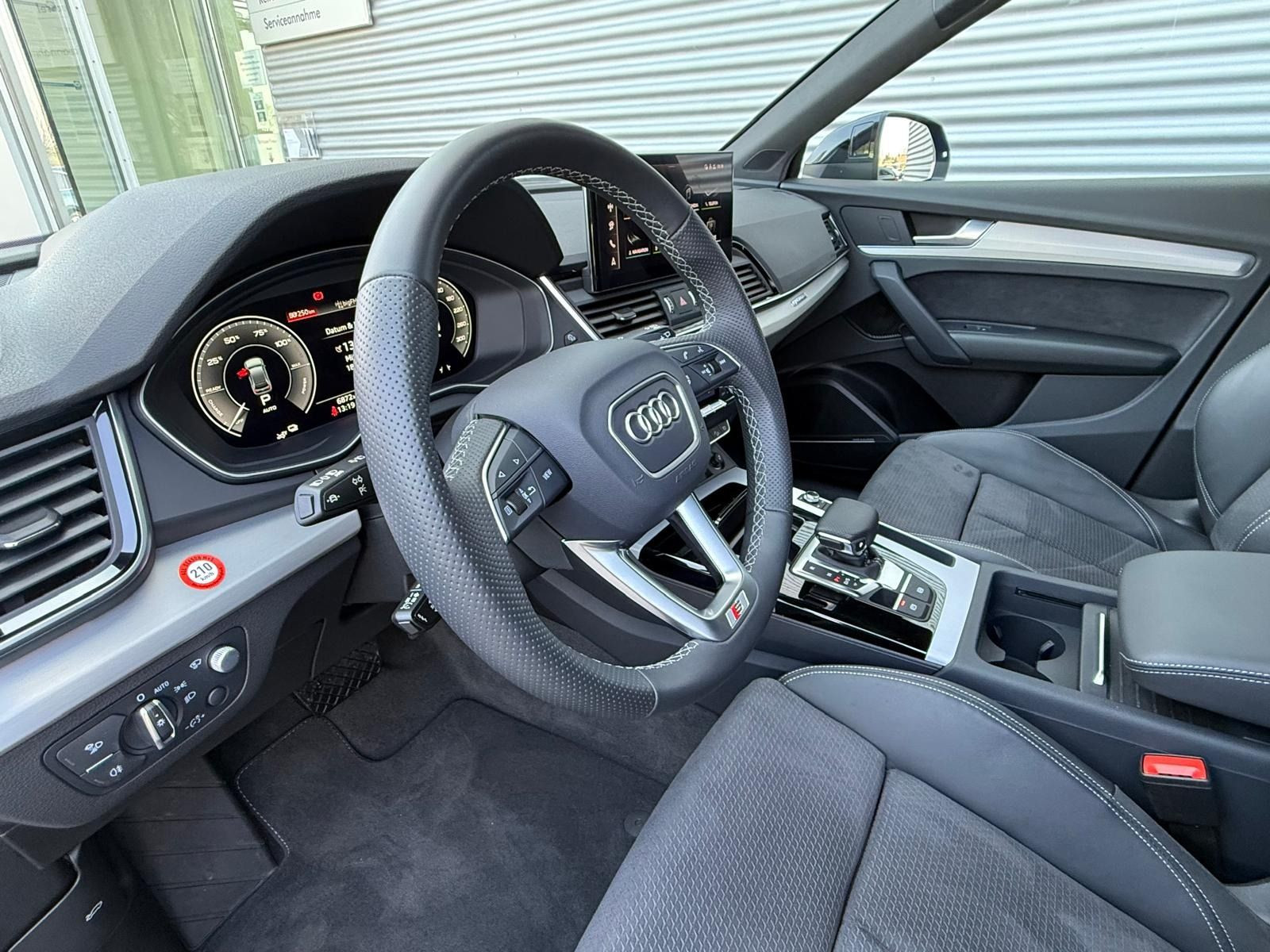 Fahrzeugabbildung Audi Q5 50 TFSIe S LINE QUATTRO+WINTERRÄDER+B&O+AHK+