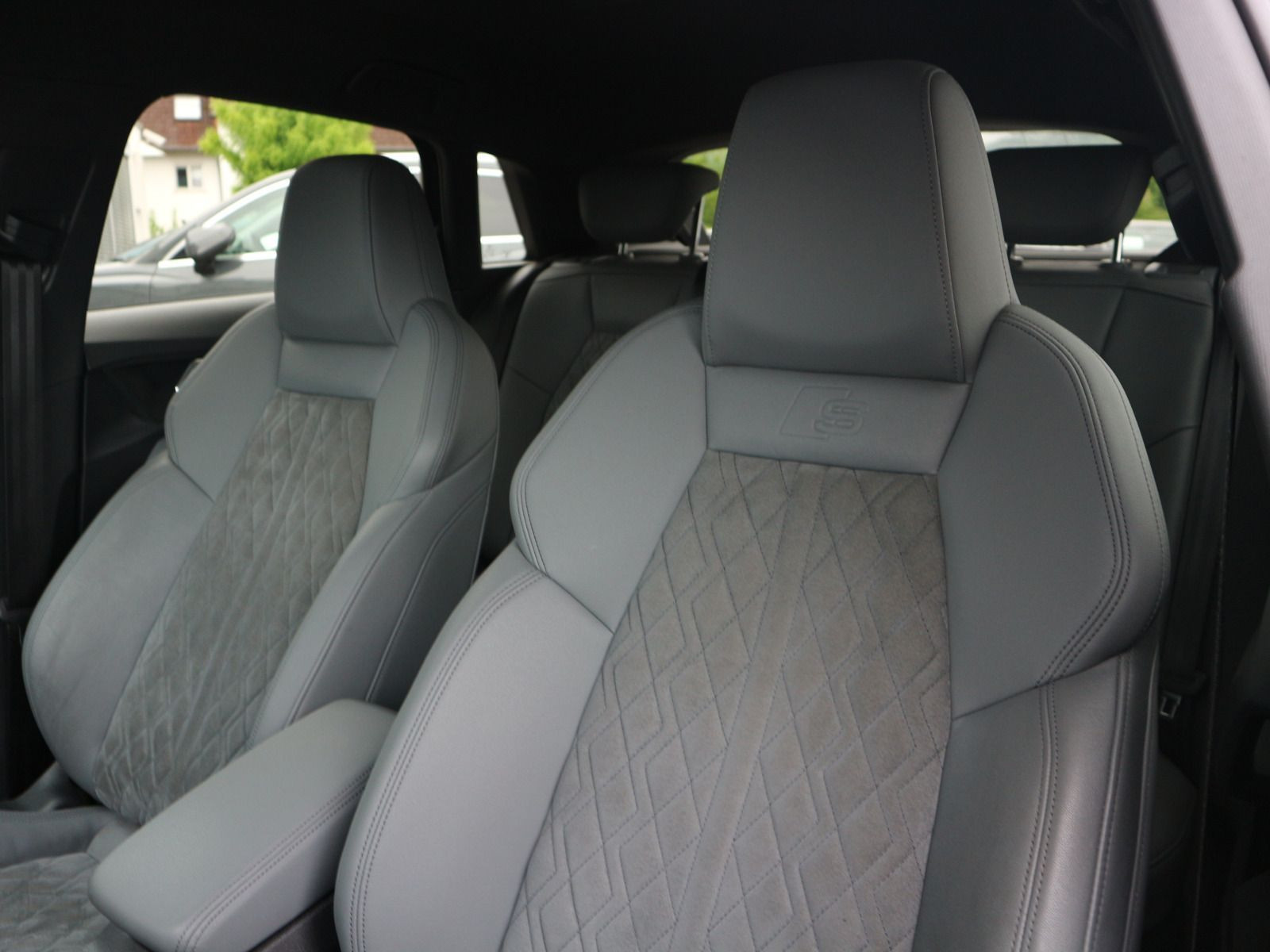 Fahrzeugabbildung Audi A3 Sportback Advanced 40 TFSI e 0,5%*B&O*CARPLAY*LED