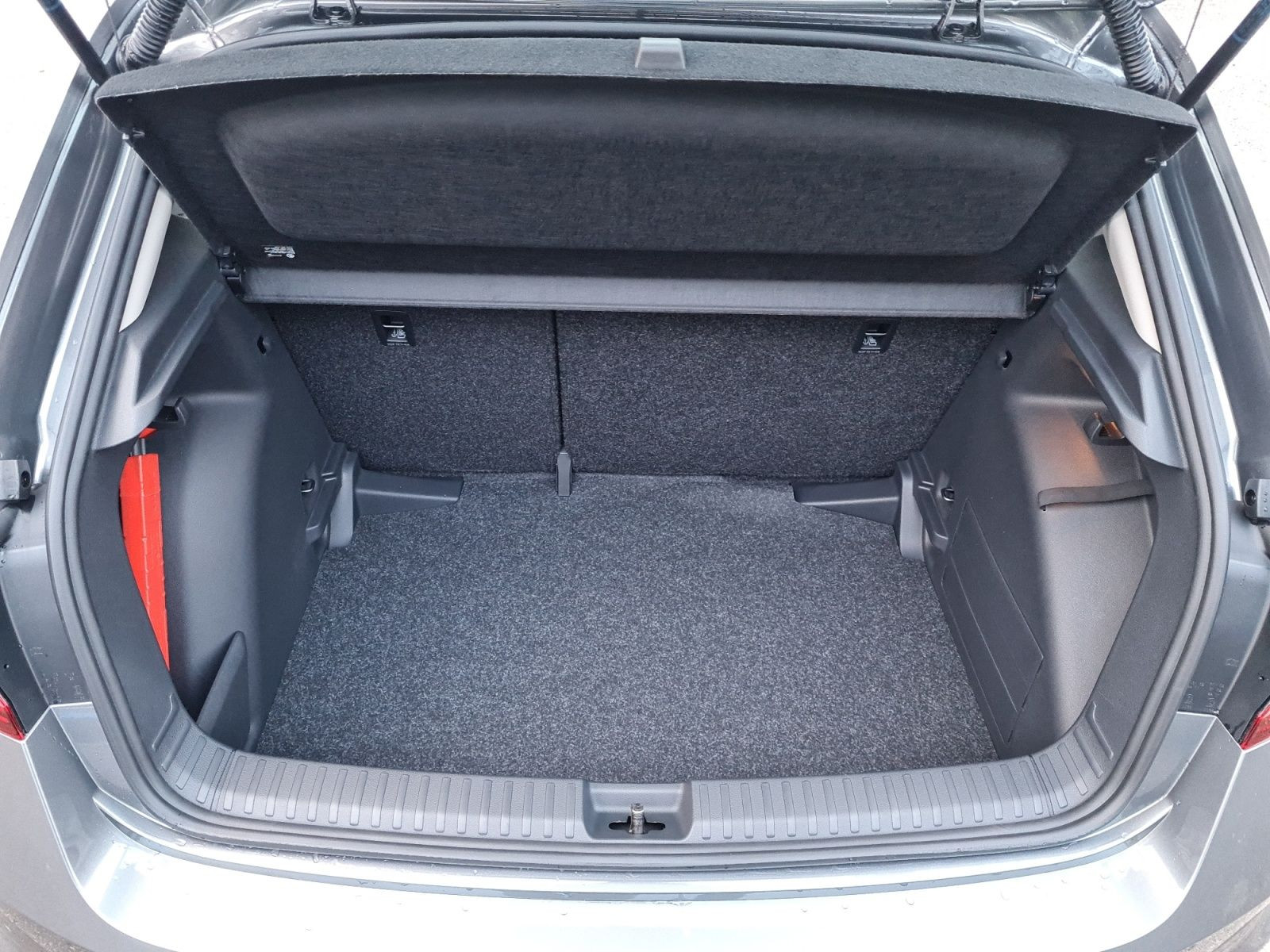 Fahrzeugabbildung SKODA Fabia Selection 1.0 TSI 85 kW DSG +KESSY+PDC+SHZ