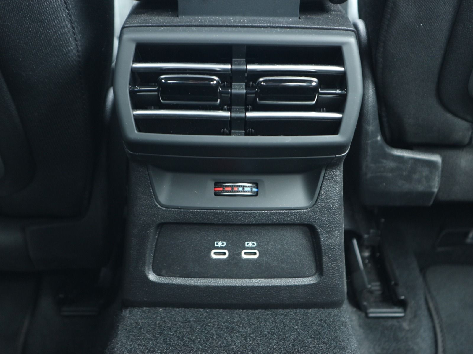 Fahrzeugabbildung Audi A3 Limousine advanced 35 TDI S tronic KAMERA*ACC