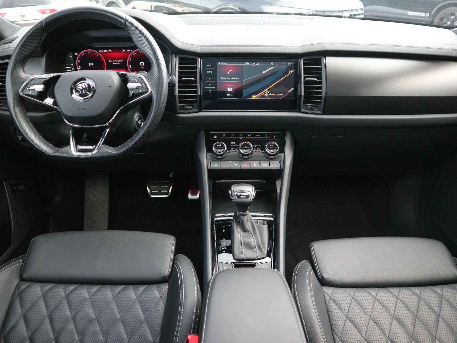 Fahrzeugabbildung SKODA Kodiaq Sportline 2.0 TDI DSG 4x4 PANO AHK MATRIX RFK