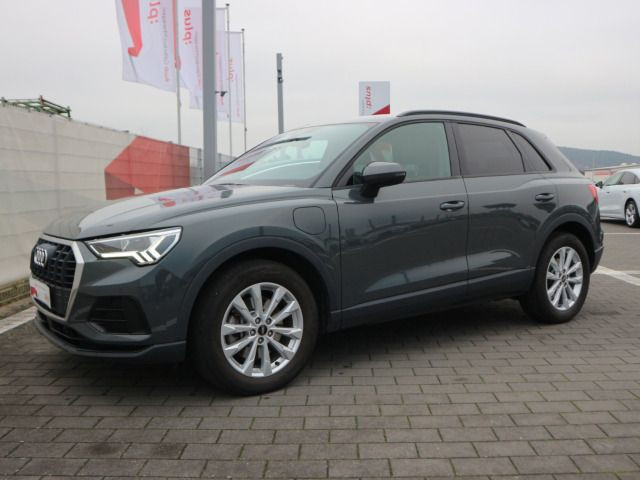 Fahrzeugabbildung Audi Q3 45 TFSI e S tronic **0,5%**AHK*LED*NAVI