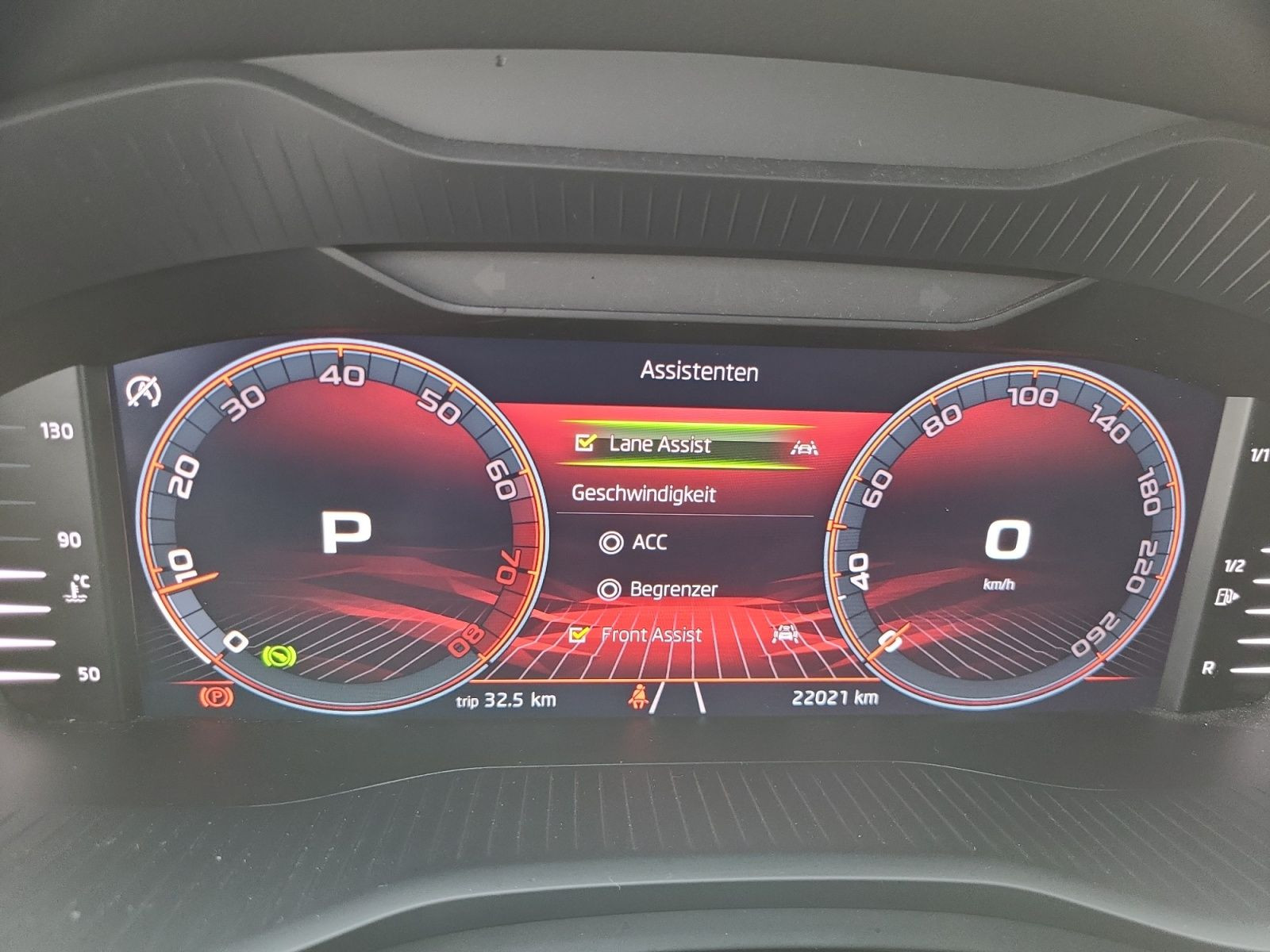 Fahrzeugabbildung SKODA Kodiaq 2.0 TSI DSG Sportline 4x4+NAVI+KESSY+TRAVEL+PANO
