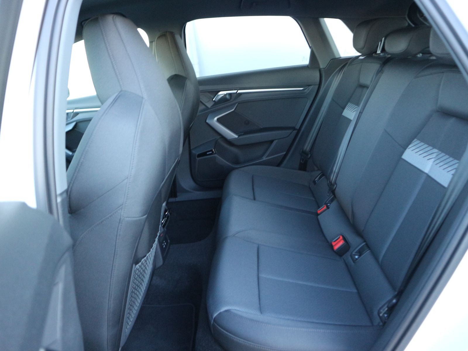 Fahrzeugabbildung Audi A3 allstreet 35 TFSI S tronic*MATRIX*AHK*ACC*