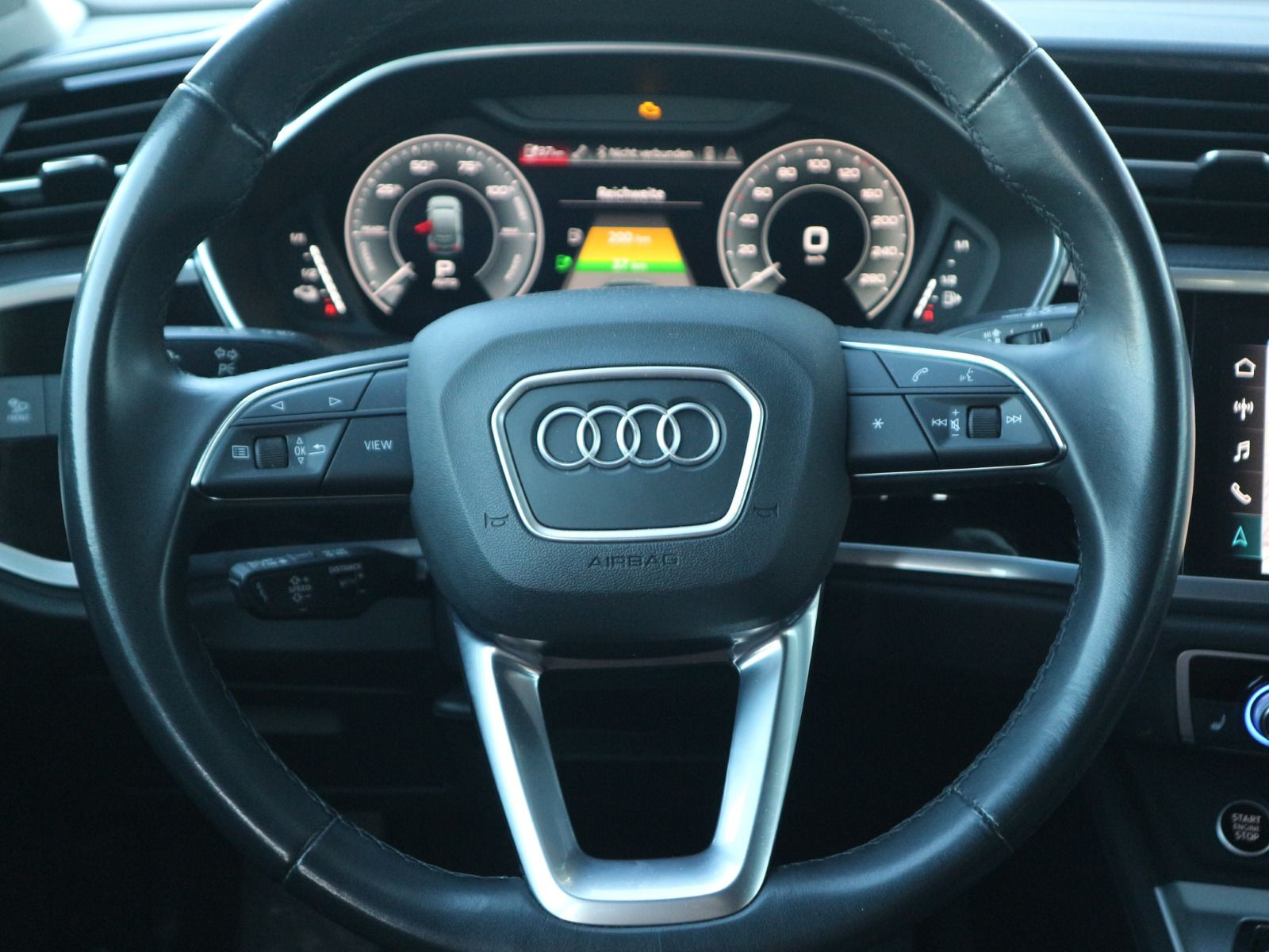 Fahrzeugabbildung Audi Q3 Sportback 45 TFSI e S tronic **0,5%**ACC*NAVI