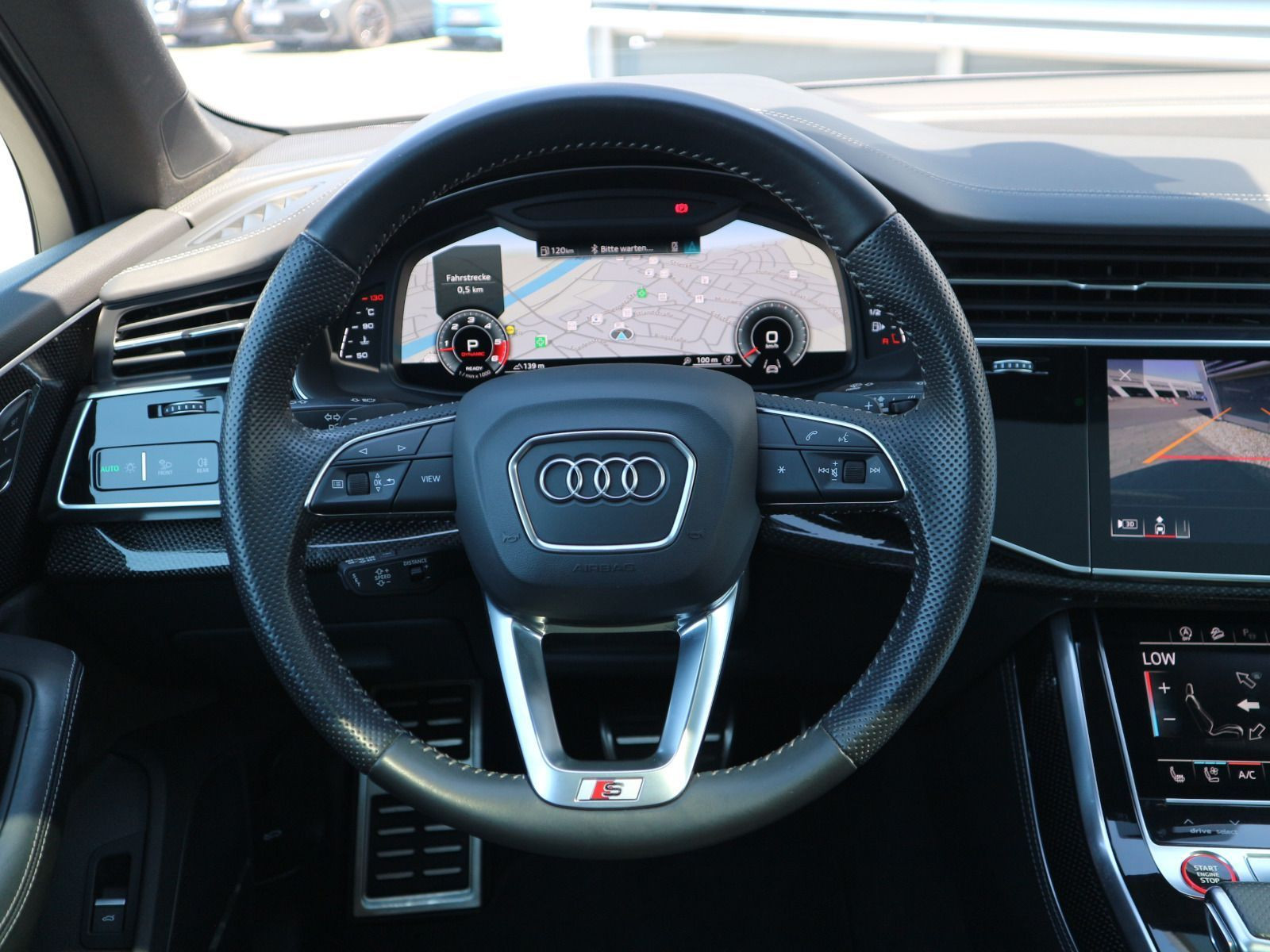 Fahrzeugabbildung Audi SQ7 4.0 TDI quattro HUD*PANO*B&O*AHK*SHZ*CARPLAY