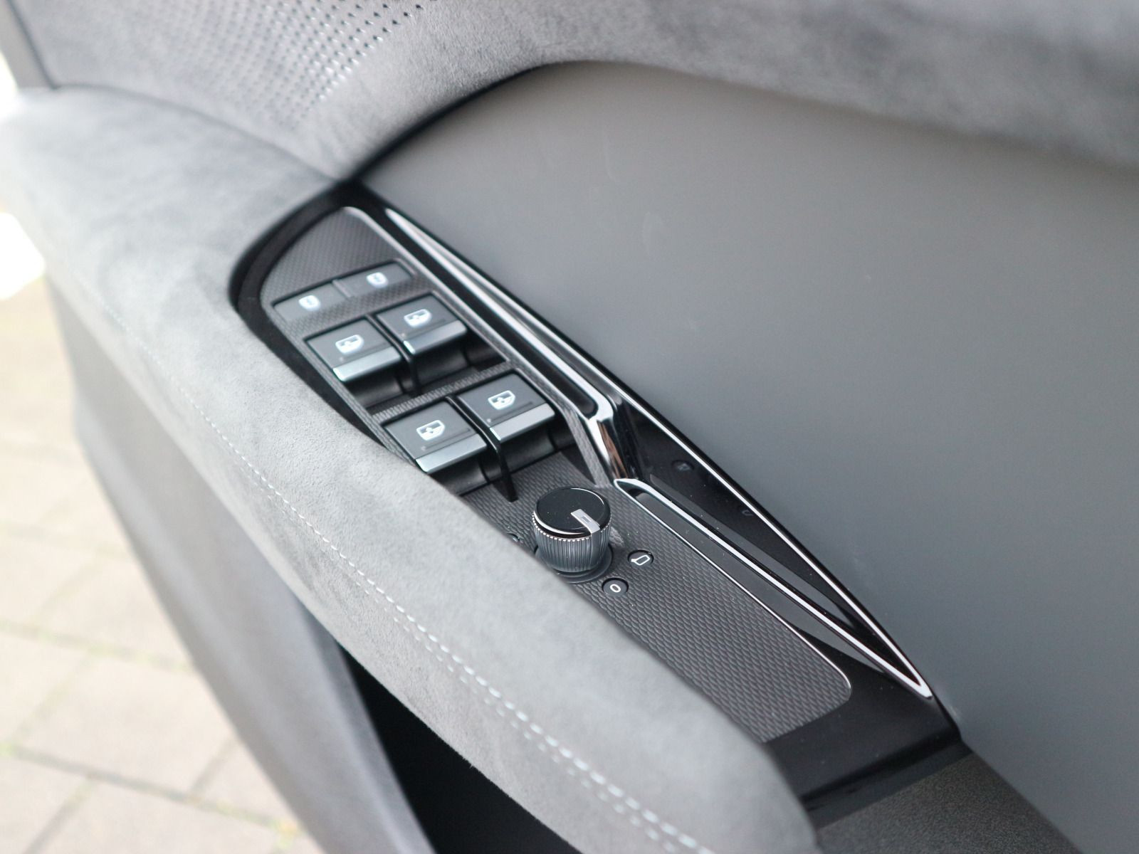 Fahrzeugabbildung Audi Q3 SUV TFSI quattro S tronic*PANO*DIGI MATRIX*