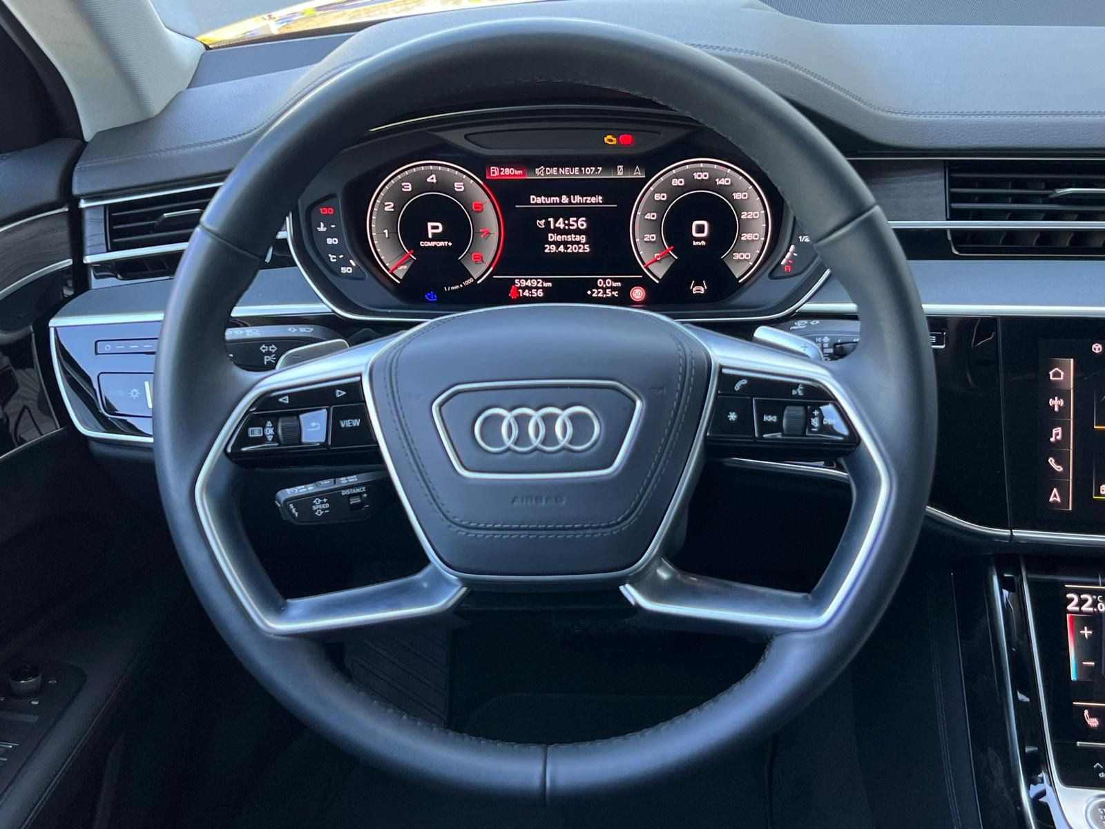 Fahrzeugabbildung Audi A8 60 TFSI Lang+AKTIVFAHRWERK+STANDHEIZUNG+REAR+