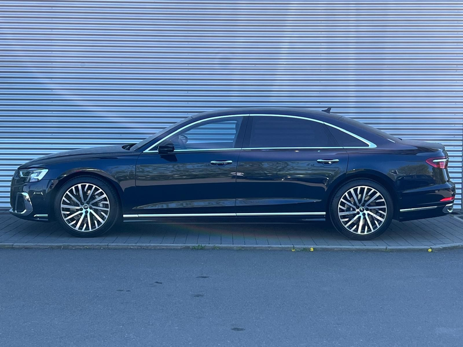 Fahrzeugabbildung Audi A8 60 TFSI Lang+AKTIVFAHRWERK+STANDHEIZUNG+REAR+
