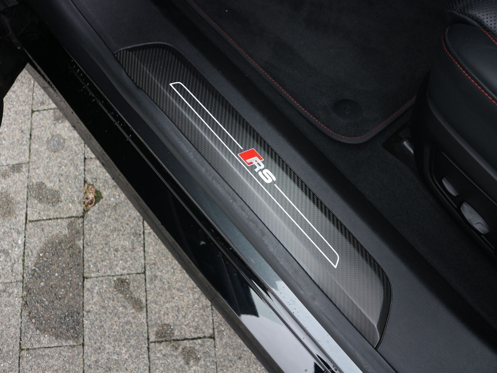 Fahrzeugabbildung Audi RS e-tron GT ACC*SITZBELÜFTUNG*HUD*360°