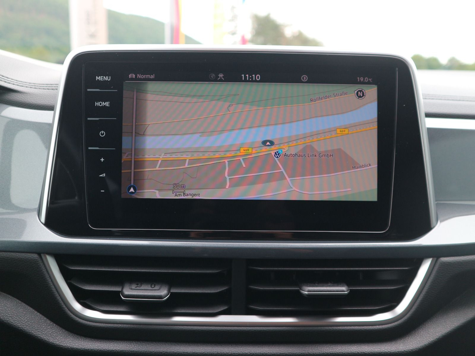 Fahrzeugabbildung Volkswagen T-Roc Style 1.5 TSI DSG AHK STHZG KEYLESS ACC