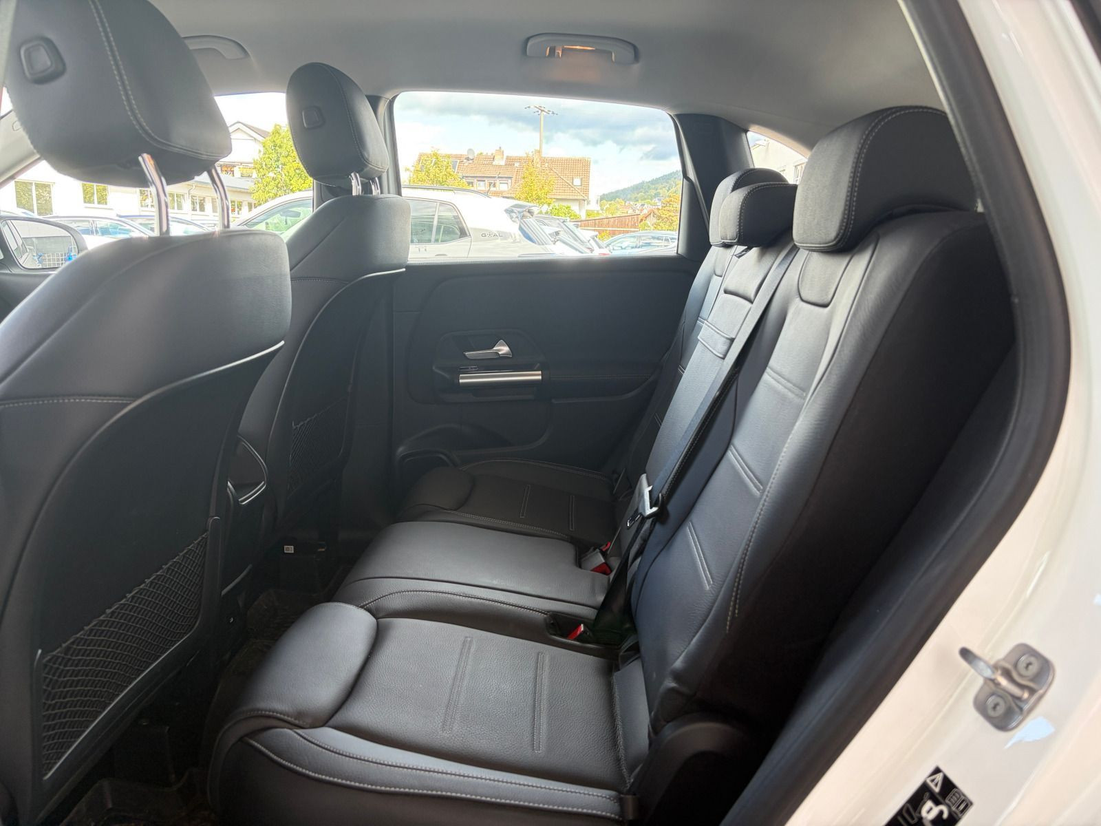 Fahrzeugabbildung Mercedes-Benz B 250 e Progressive 360° AHK MBUX MULTIBEAM