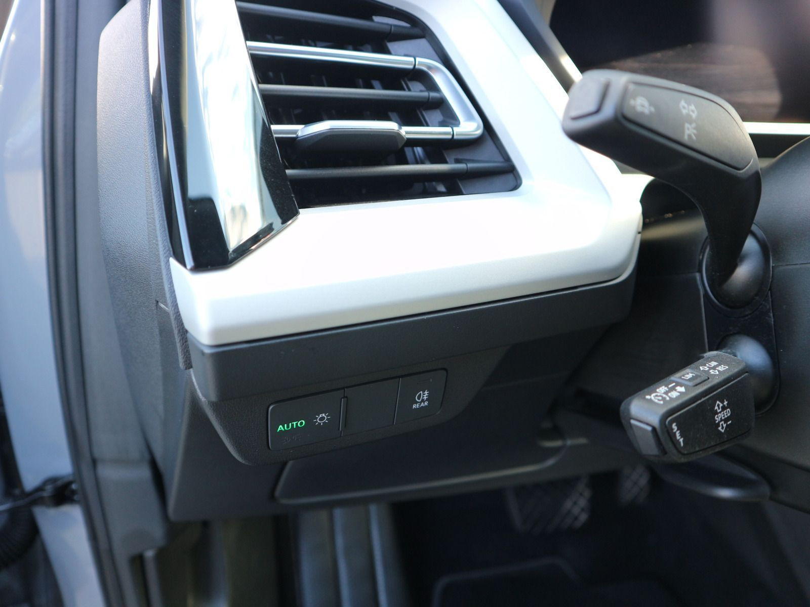 Fahrzeugabbildung Audi Q4 Sportback 35 e-tron 0,25% HUD*CARPLAY+NAVI*SHZ