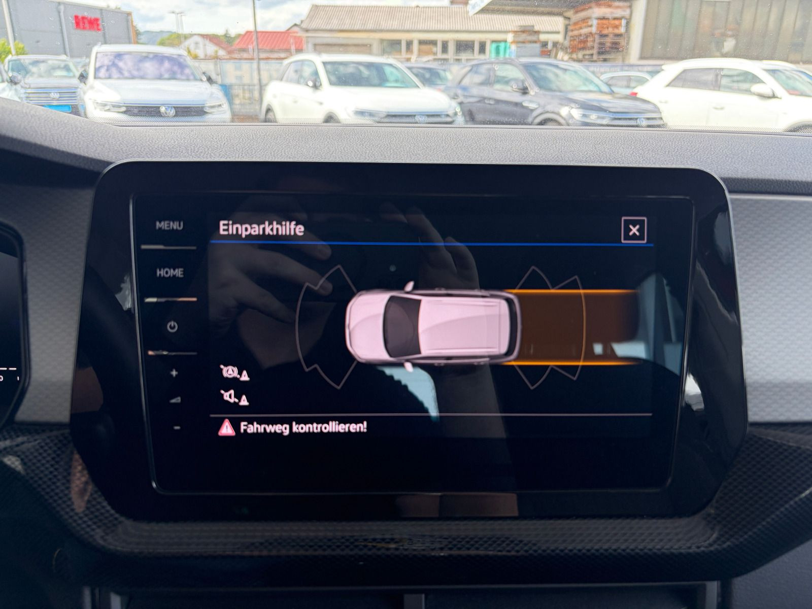 Fahrzeugabbildung Volkswagen T-Cross Life 1.0 TSI NAVI LED ACC CARPLAY PDC