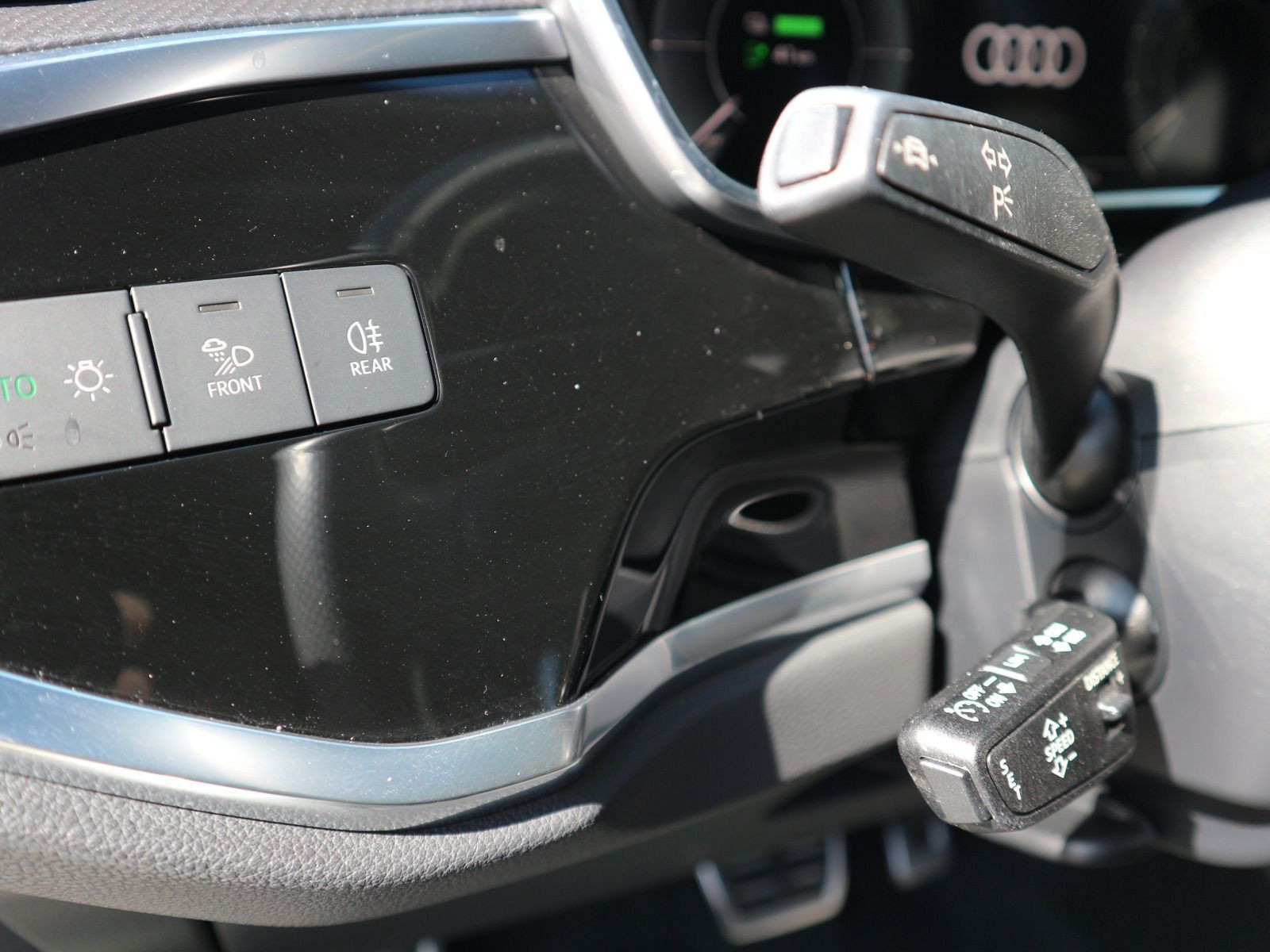 Fahrzeugabbildung Audi Q3 45 TFSI e S line ACC*CARPLAY*RFK