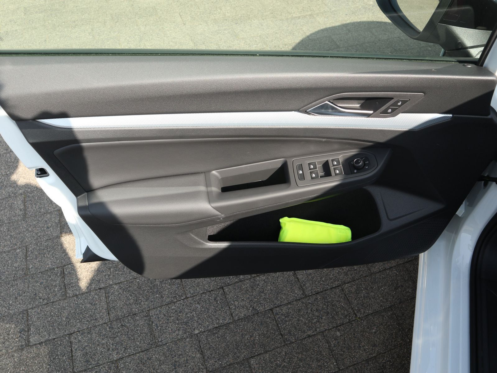 Fahrzeugabbildung Volkswagen Golf GOAL 1.5 TSI 6-Gang AHK NAVI RFK ALLWETTER