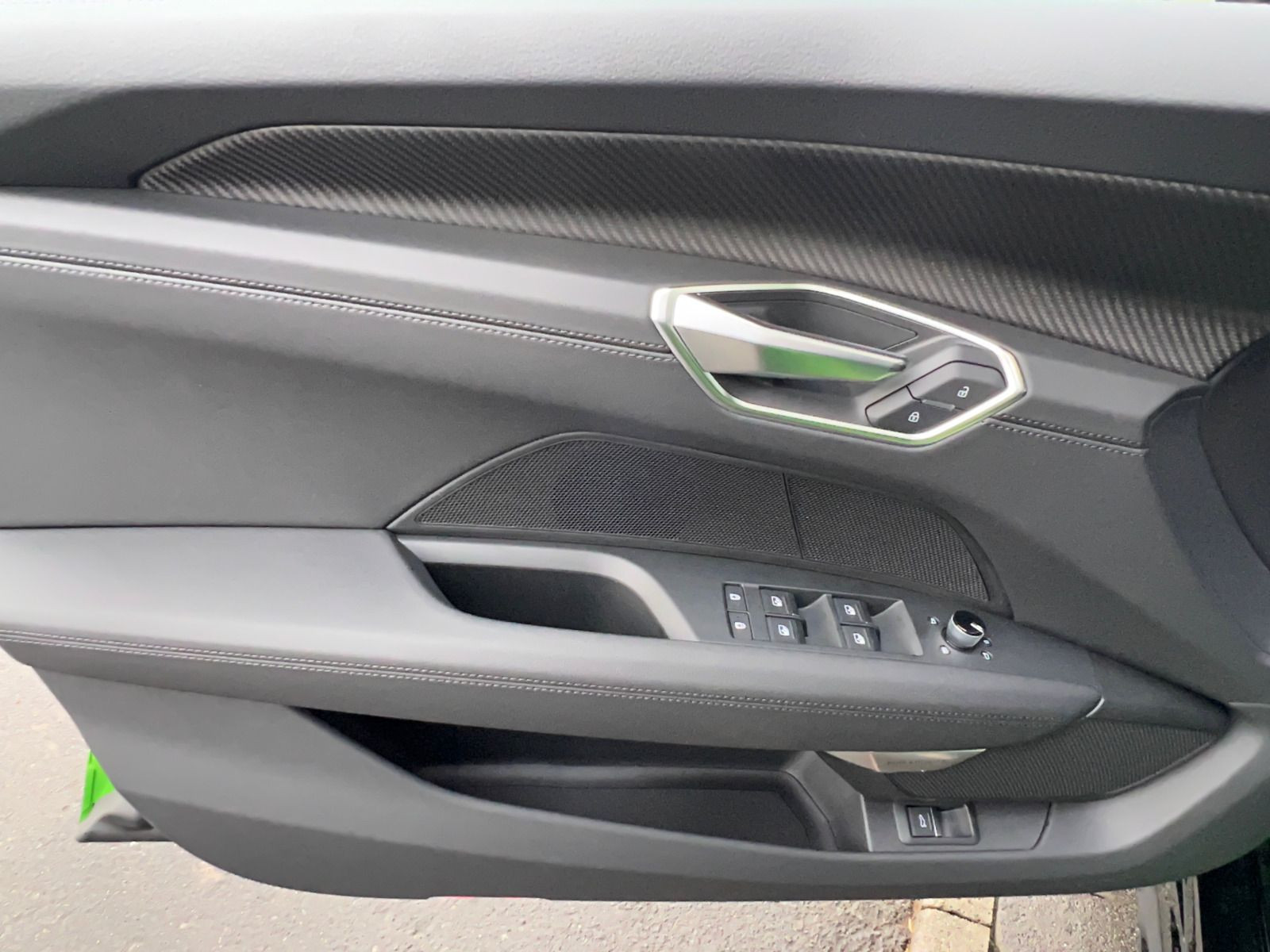 Fahrzeugabbildung Audi e-tron GT quattro+ALLRADLENKUNG+LUFTFEDERUNG+HUD