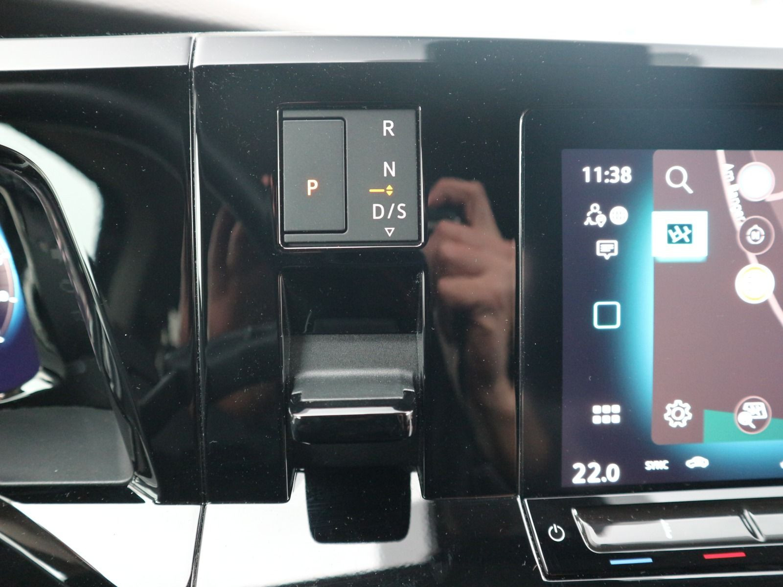 Fahrzeugabbildung Volkswagen T7 California Ocean 2.0 TDI DSG AHK STHZG MATRIX