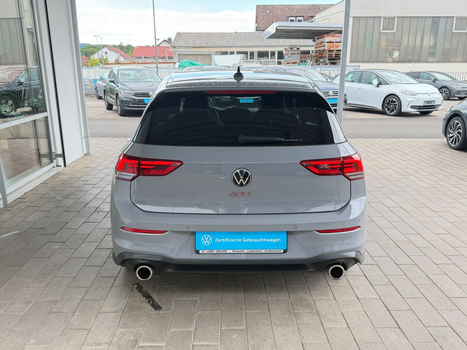 Fahrzeugabbildung Volkswagen Golf GTI 2.0 TSI DSG BLACK STYLE RFK NAVI ACC 19