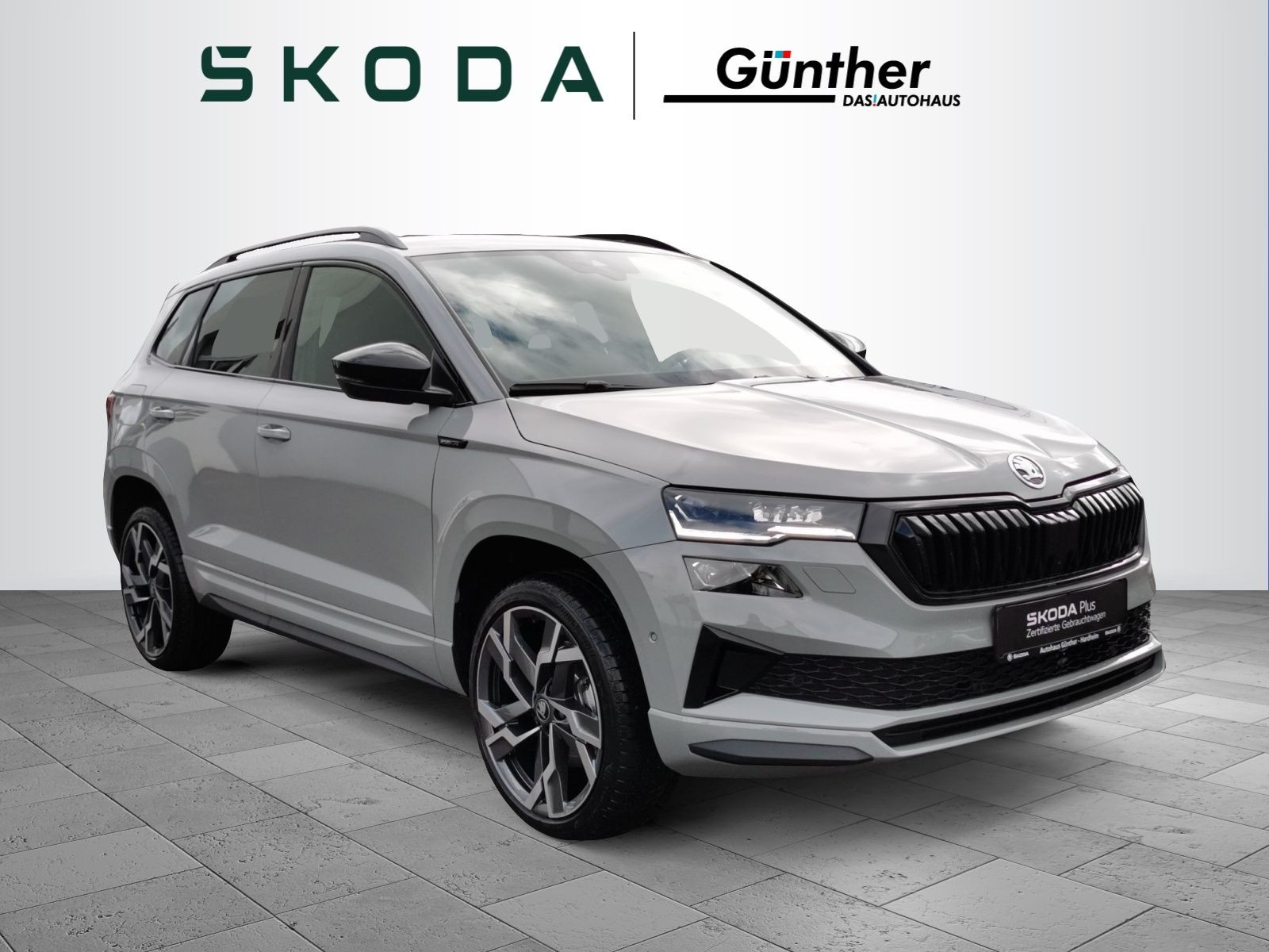 Fahrzeugabbildung SKODA Karoq 1.5 TSI Sportline 110 kW +AHK+NAVI+MATRIX