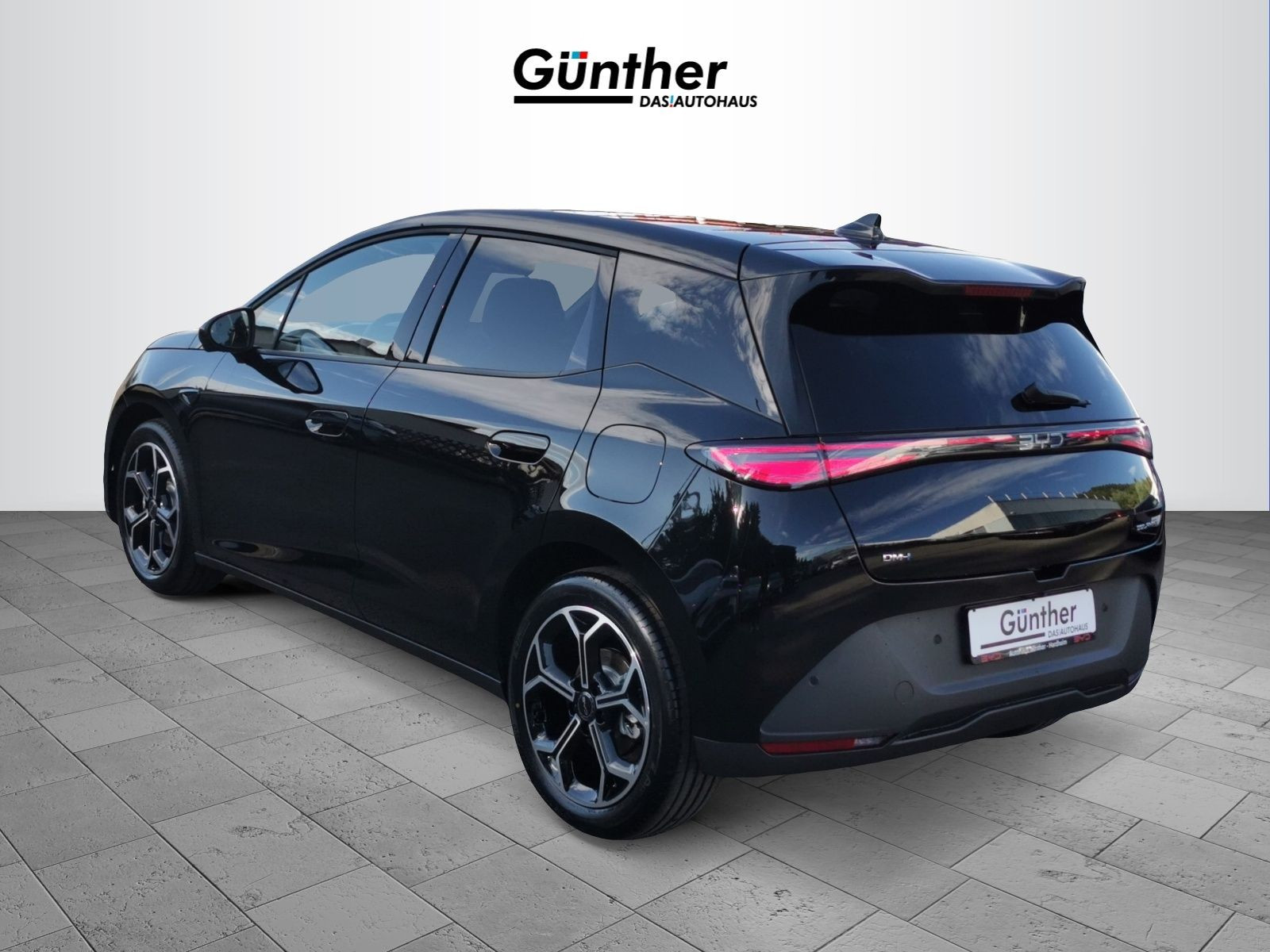 Fahrzeugabbildung BYD Dolphin G DM-i Comfort 156 kW +HUD+18"+PANO