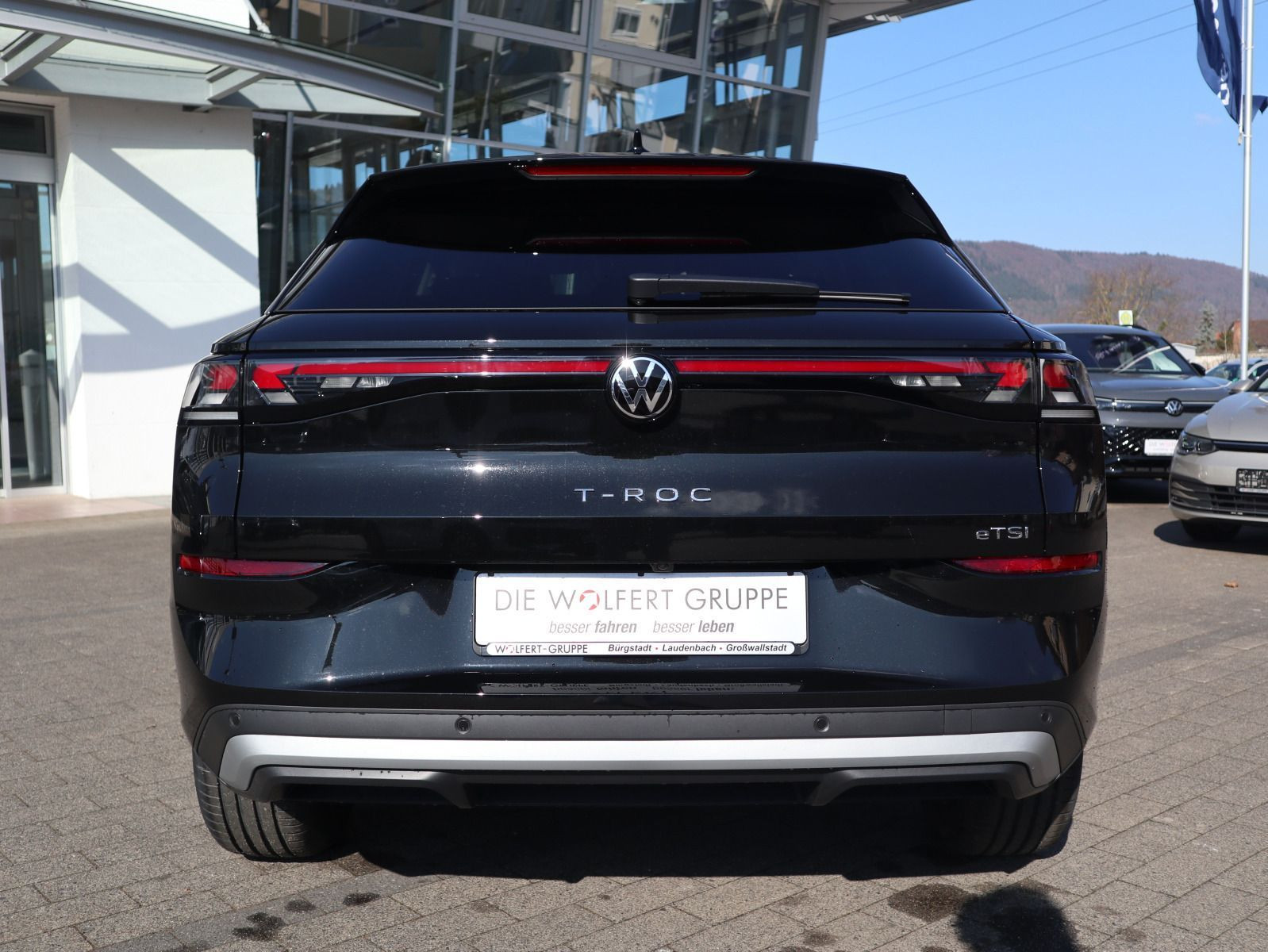 Fahrzeugabbildung Volkswagen T-Roc Style 1.5 eTSI OPF (150 PS) DSG *AHK*WINTERRÄDER*NEUES MODELL*
