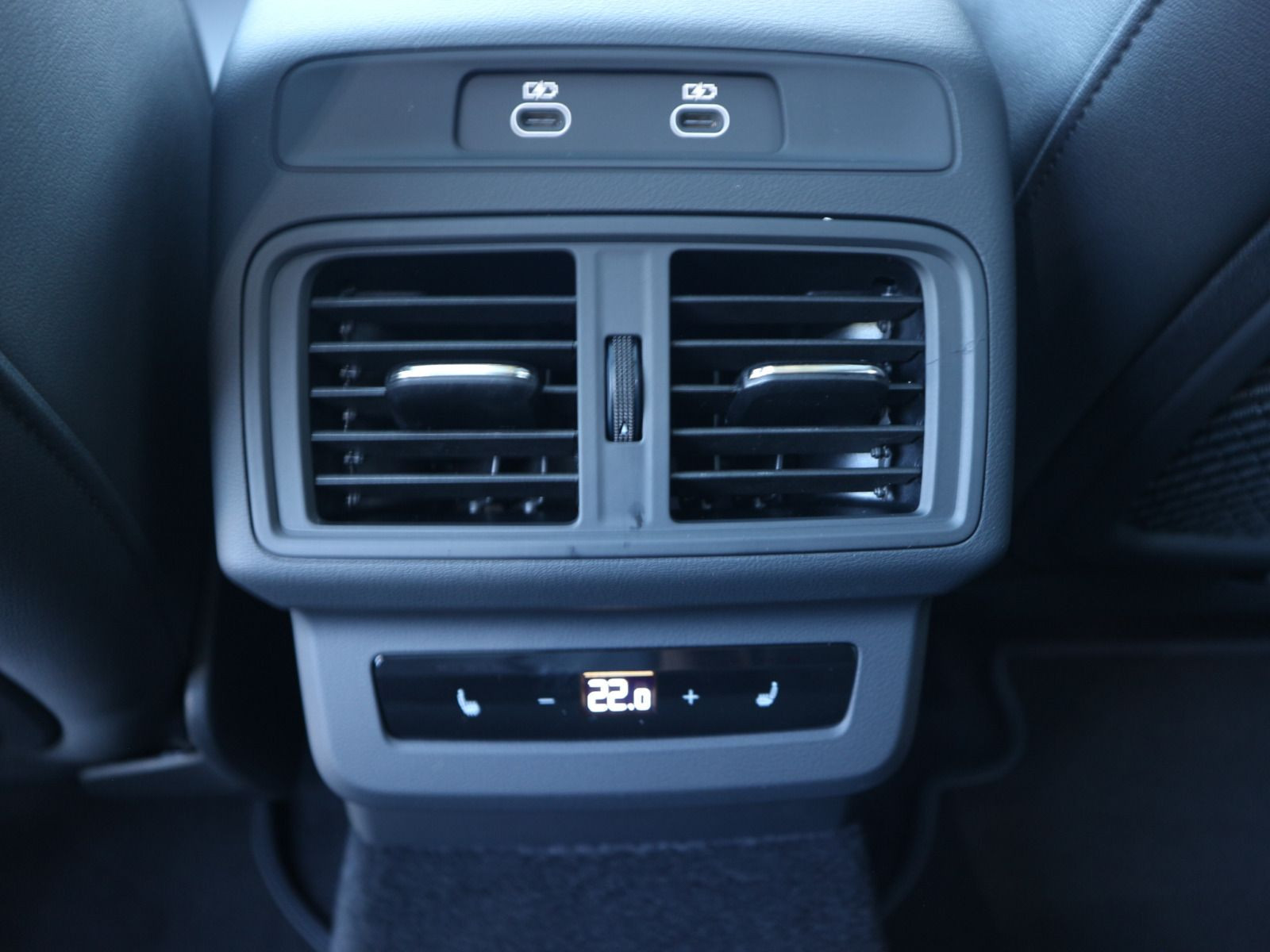 Fahrzeugabbildung Audi SQ5 edition one*AHK*LUFT*PANO*MEMORY*HuD*B&O*