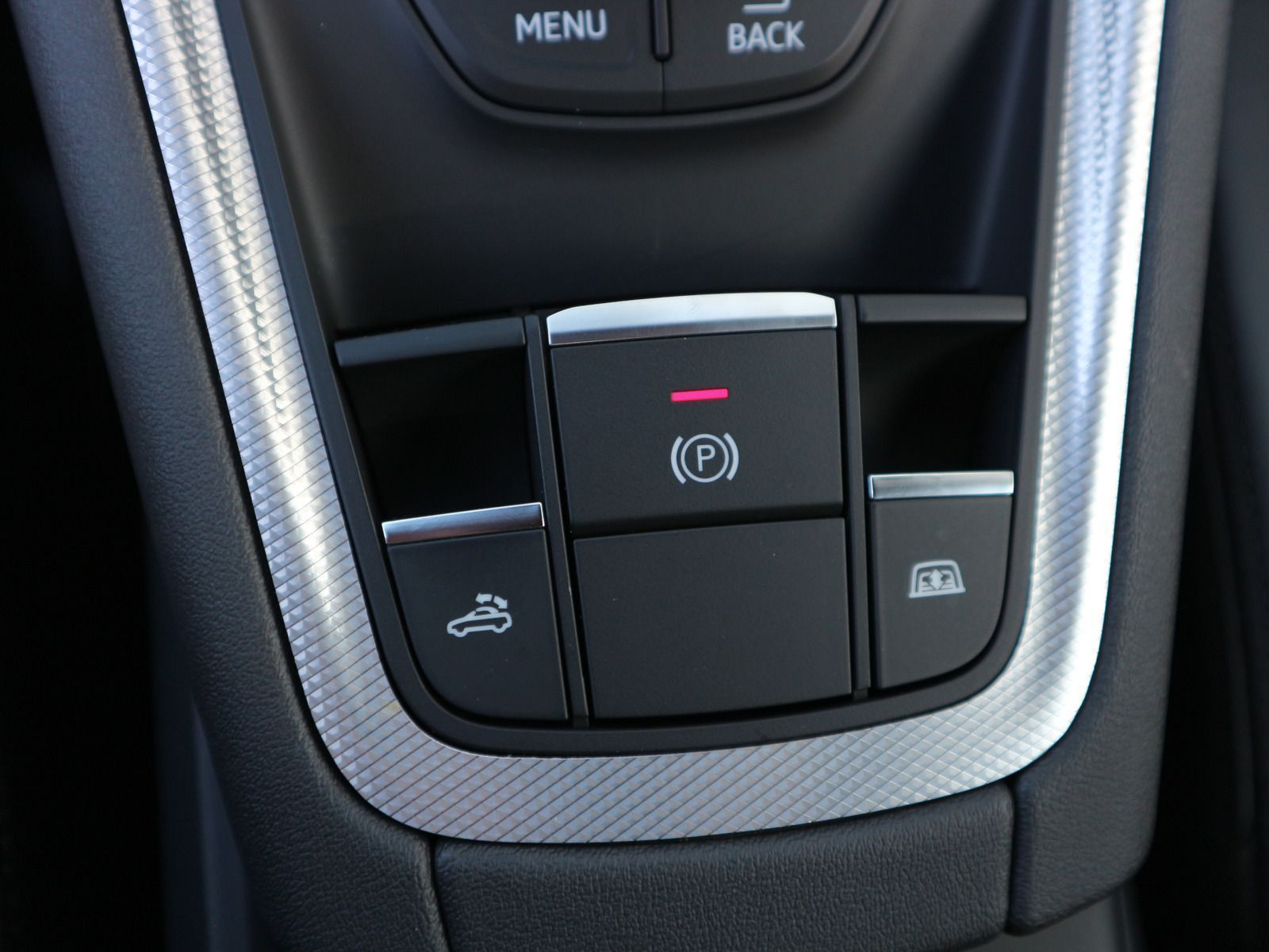 Fahrzeugabbildung Audi TT Roadster 40 TFSI S tronic S line KOPFRAUMHEIZUNG*B&O