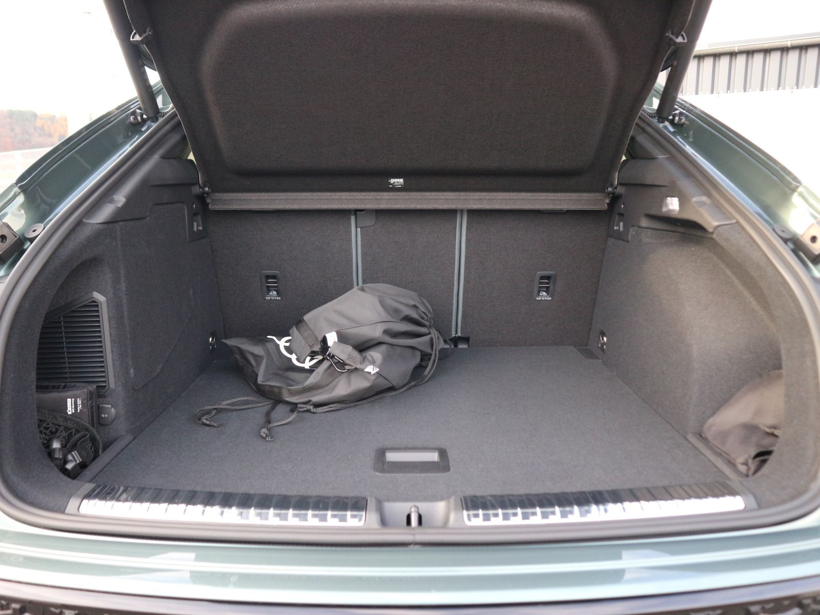 Fahrzeugabbildung Audi Q3 Sportback e-hybrid 200 kW S tronic