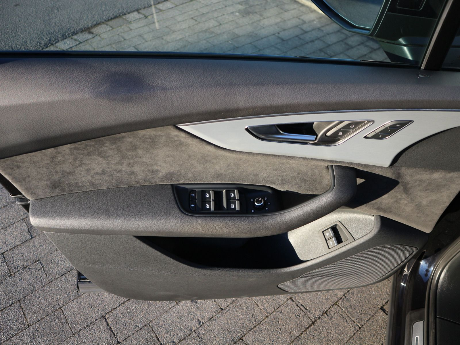 Fahrzeugabbildung Audi Q7 60 TFSIe quattro S line ACC+HUD+MATRIX+CarPlay