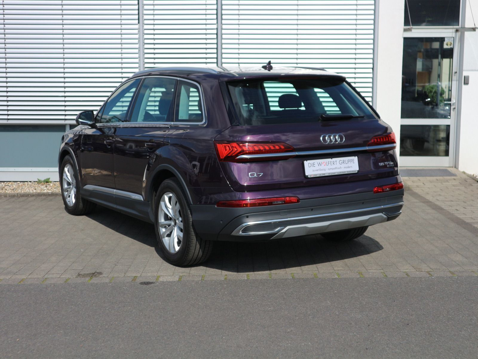Fahrzeugabbildung Audi Q7 55 TFSI e quattro Matrix*HUD*Pano*ACC*SHZ