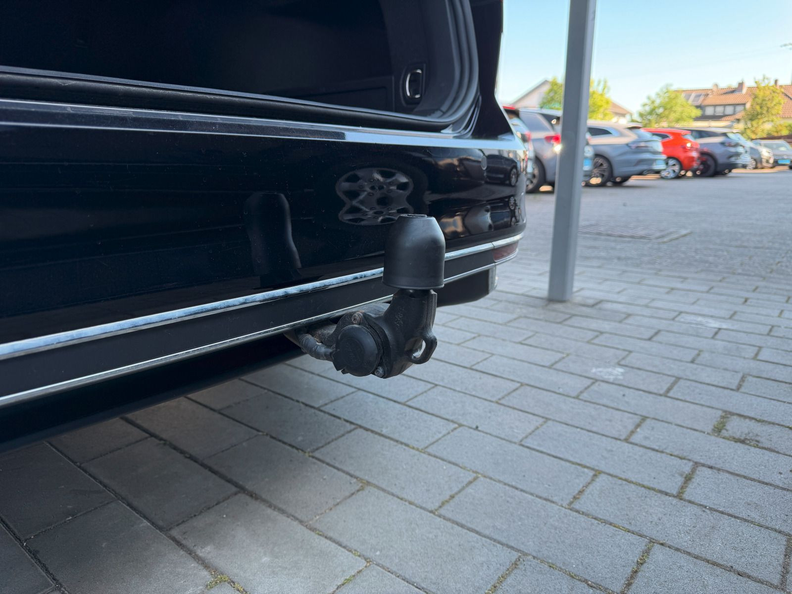 Fahrzeugabbildung Volkswagen Passat Variant Elegance 2.0 TDI DSG AHK MATRIX RFK ACC NAVI