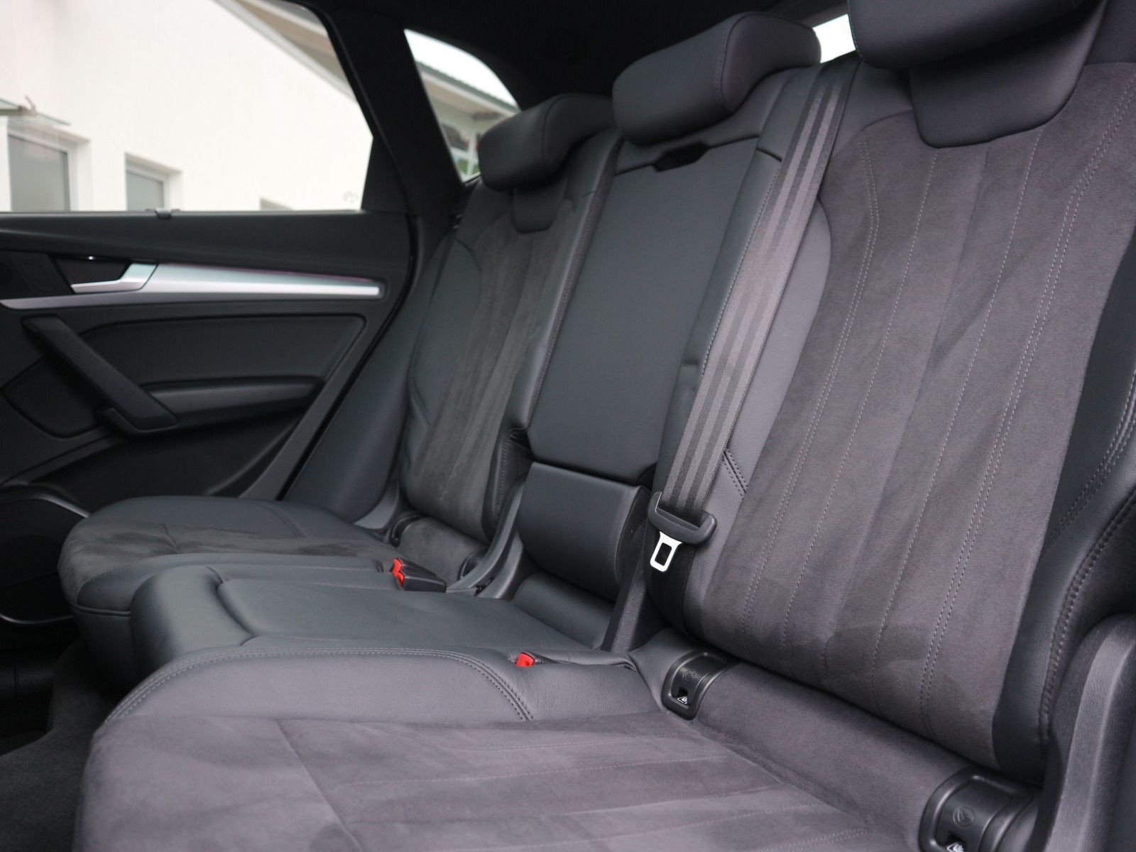 Fahrzeugabbildung Audi Q5 40 TDI quattro advanced MATRIX*PANO*ACC*CARPLAY