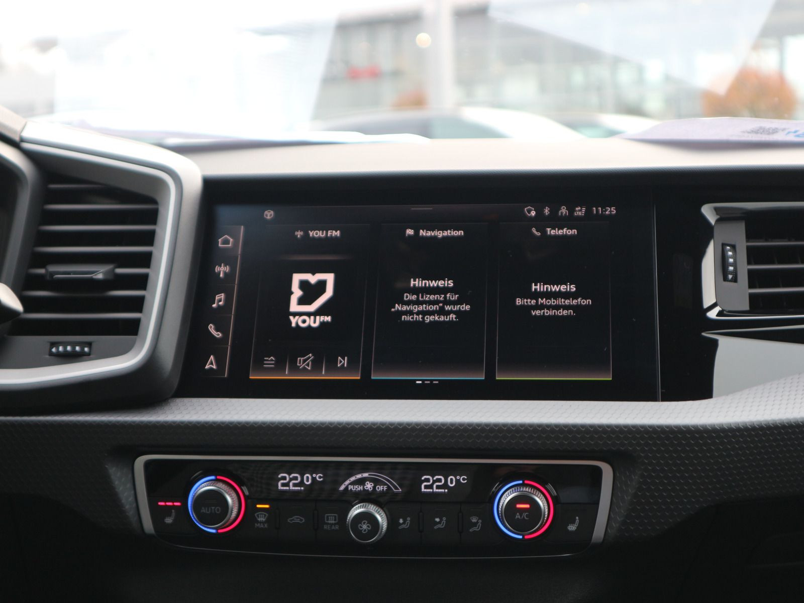 Fahrzeugabbildung Audi A1 Sportback S line 30 TFSI S tronic*CARPLAY*LED*