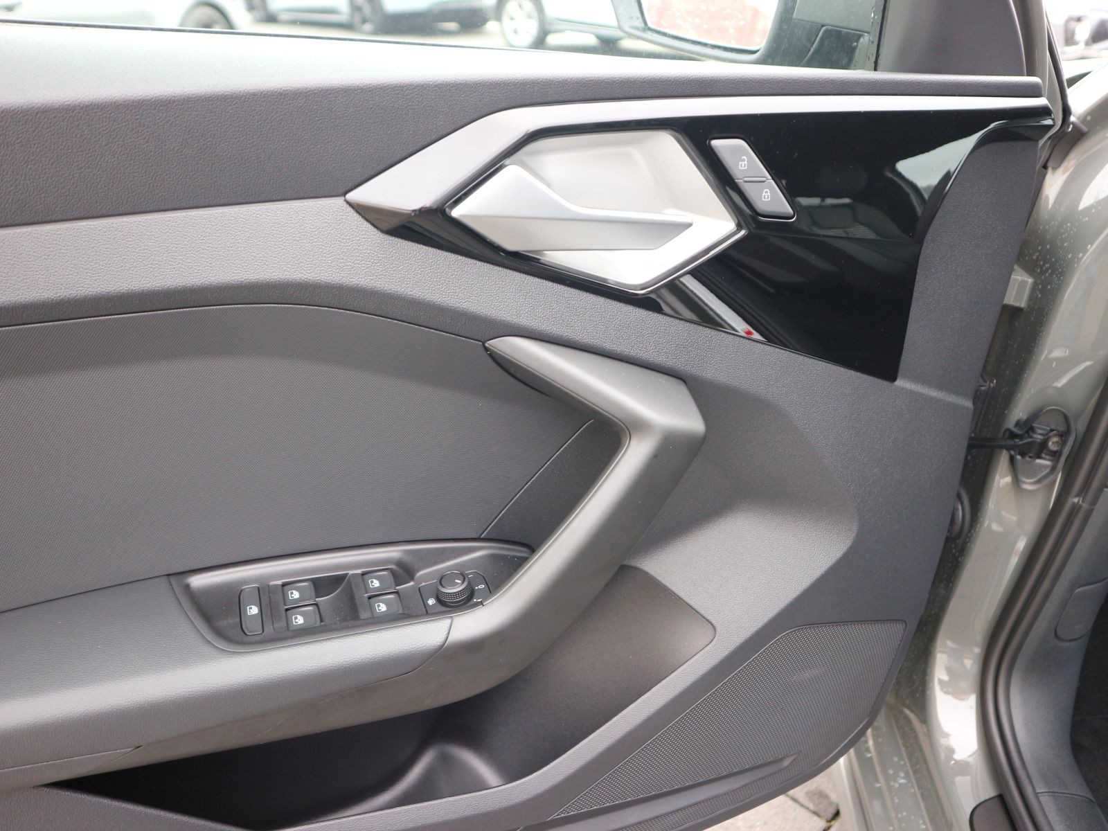 Fahrzeugabbildung Audi A1 Sportback S line 30 TFSI S tronic*CARPLAY*LED*